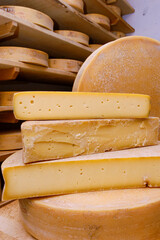 Valtellina Food Bitto cheese seasoning for the production of Valtellina pizzoccheri