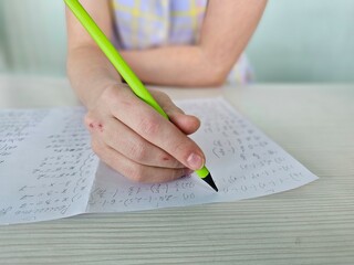 Handwriting to solve math formulas holding a computer pen