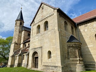 Basilika und Kloster Münchenlohra