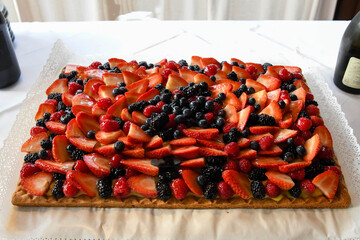 freshly strawberry tart - 784631979