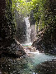 Cascada en las montañas de la Comarca de Panama