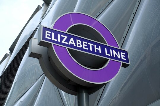 Elizabeth Line, purple London Underground tube station sign