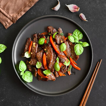 Thai style stir-fry beef with vegetables