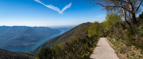 Landscape of Lake Como from Colmegnone mountain - 784732923