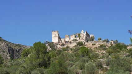 Fototapeta na wymiar Castillo de Perputxent , castillo templario en Alicante , está situado en el término municipal de Lorcha o L'Orxa , Valencia , España