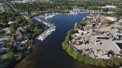 Tarpon Springs, Florida, private yachts in a safe harbor - obrazy, fototapety, plakaty
