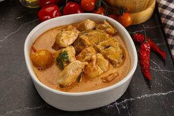 Thai Tom yum soup with chicken