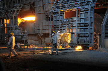 Metal smelting casting