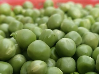 green peas in a market