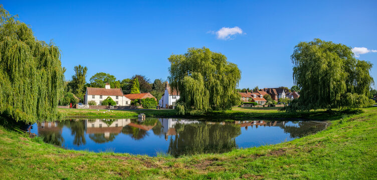 UK, England, Nun Monkton, Lake in front of village in summer