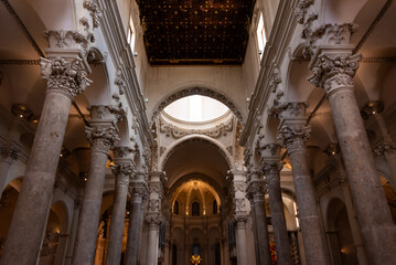 Interior of a catholic church or cathedral in Italy - 785066535
