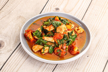 Chicken with tomato and spinach
