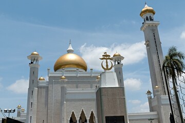 View of Masjid Omar Ali Saifuddien mosque in Bandar Seri Begawan, the capital of Brunei Darussalam....