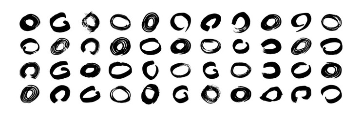 Set of black grunge brush strokes in circle form