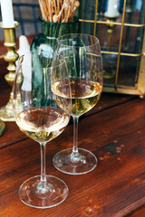 White wine in two glasses