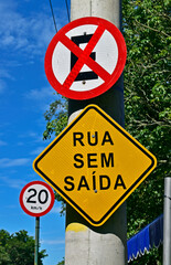 Signposts indicating dead end street, Rio