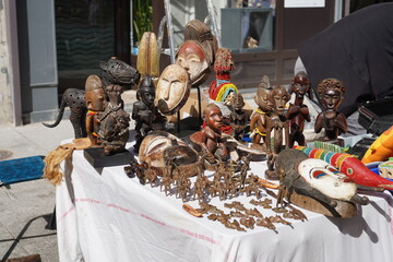 flea market antique objects for sale
