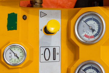 yellow gauge meter