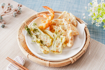 ウドとタケノコの天ぷら