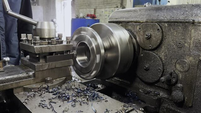 Industrial lathe crafting a flange with meticulous detail and efficiency