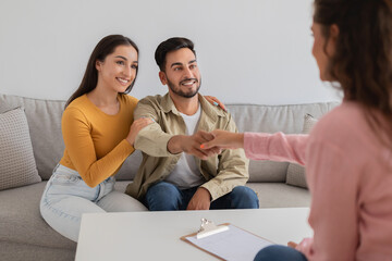 Couple and therapist engage in positive interaction