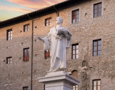 The statue of composer Giovanni Pierluigi da Palestrina