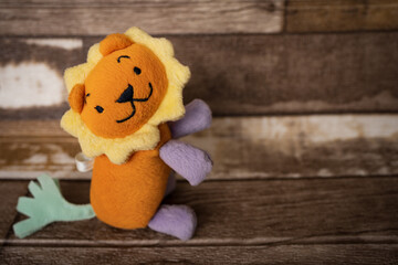 Obraz premium Cute tiger toy looking at camera.