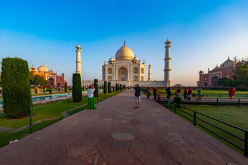 Fototapeta na wymiar perspective view on Taj-Mahal mausoleum from red fort, Agra