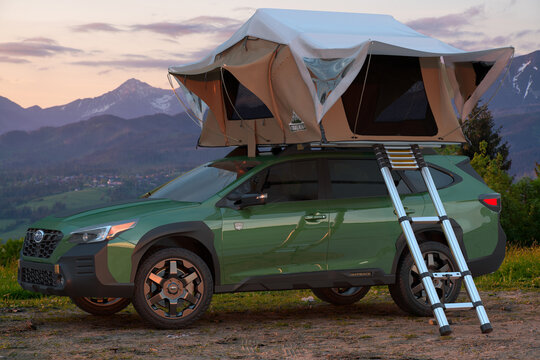 Subaru Outback with roof tent
