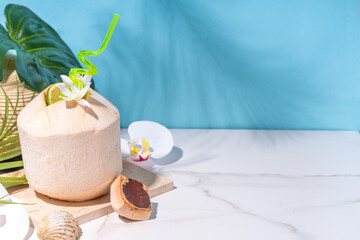 Obraz na płótnie Canvas Young Thai coconut cocktail