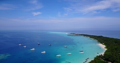 Fototapeta na wymiar Aerial view of the beautiful turquoise ocean in the Maldives