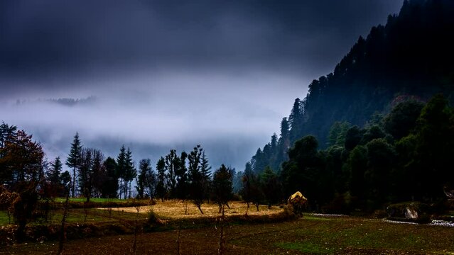 Stunning timelapse of mountains of Sainj Valley in imachal Pradesh, India
