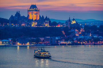 Naklejka premium Quebec Sunset