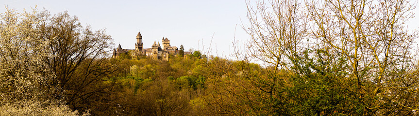 the german castle braunfels in spring panorama - obrazy, fototapety, plakaty