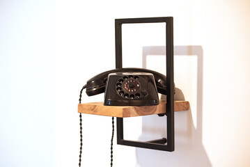 altes schwarzes Telefon, mid century, 50er, 60er Jahre, retro, Dekoration