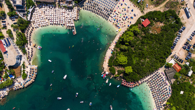 ksamil albanien von oben im sommer mit der dji air 3'