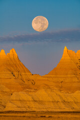Badlands Moonset