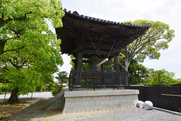 Fototapeta premium 等持院 鐘楼 京都市北区