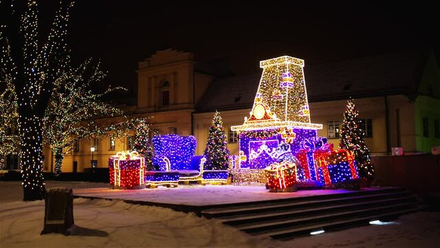 Krakowskie Przedmiescie in New Year, Warsaw