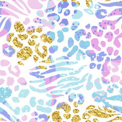 Fototapeta na wymiar Abstract seamless chaotic leopard print with gold glitter. Colourful texture background. Wallpaper for girls. Fashion style animal pattern