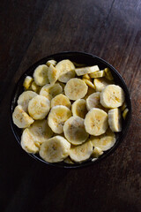 bananas in a bowl