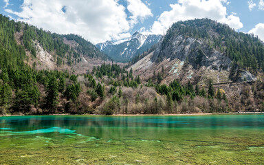 Jiuzhaigou Scenic Area in Sichuan, China, the water is very beautiful