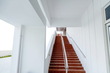 The staircase divided into up and down sides