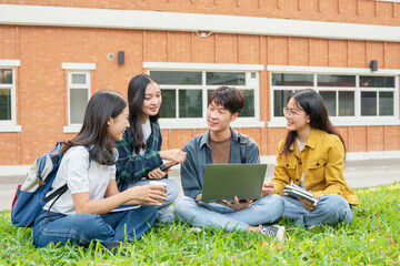 Fototapeta premium Students doing activities on campus