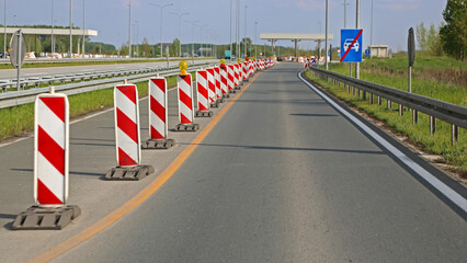 Narrowing Lane at End of Highway Exit Europe - obrazy, fototapety, plakaty