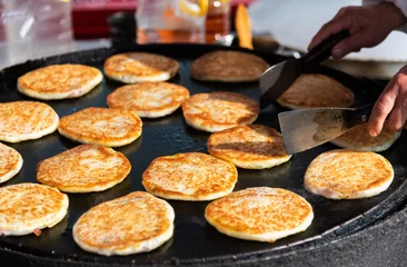 Keuken spatwand met foto Doing Chinese street food pancakes © xy