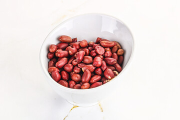 Raw peanut heap for roast