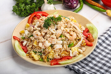 Fried rice with prawn and vegetables