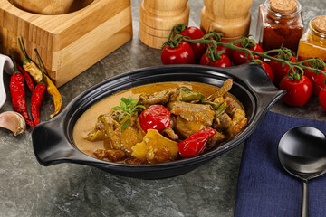 Yellow THai curry with beef
