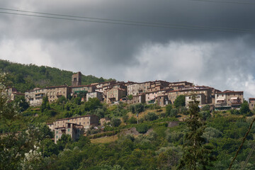 Pracando, old village near VIlla Basilica, Tuscany - obrazy, fototapety, plakaty